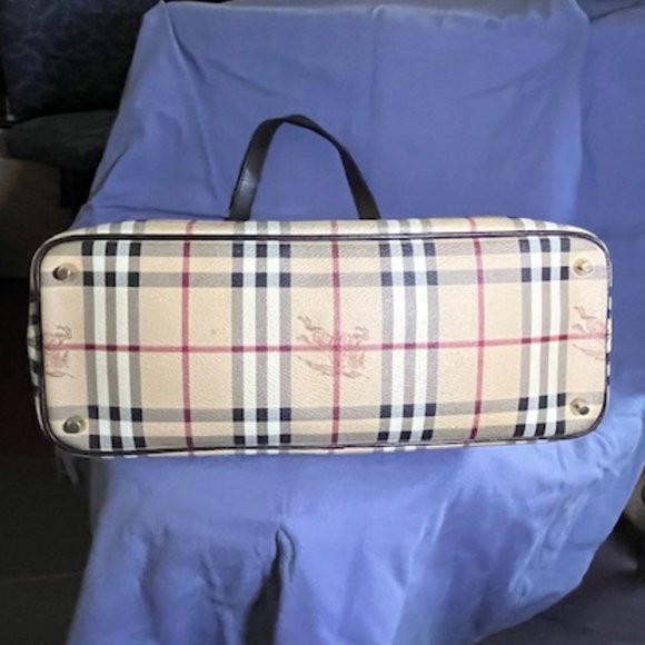 Burberry HayMarket Medium Tote Bag - Picture 6 of 7